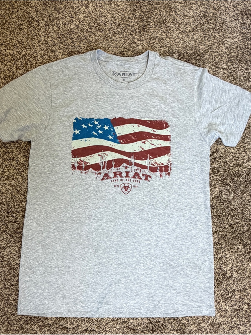 Ariat Mens Small T Shirt Gray American Flag Land of the Free Patriotic NWOT